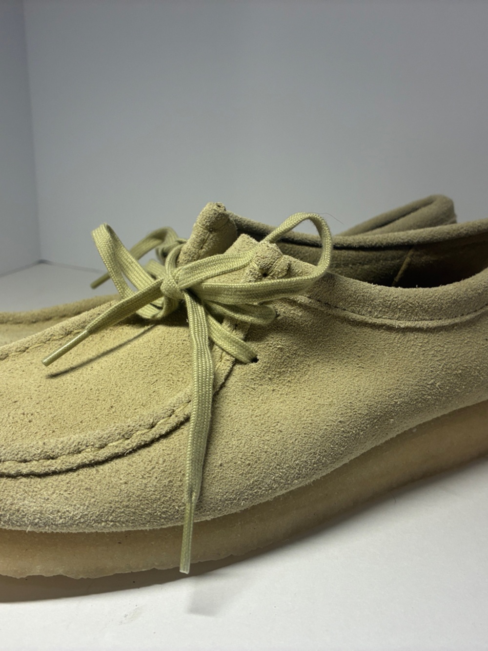 Clarks Suede Wallabee in Light Tan Women’s size 10.5 m NWT
